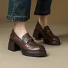 Sapatos Femininos Artesanais de Chengdu: Sapatos Femininos de Salto Alto Chunky Retro, com Decote Profundo, Mocassins Femininos de Couro Genuíno com Solado Macio, Sapatos Pequenos de Couro com Solado Grosso