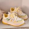 Sapatos Femininos de Primavera e Outono Sapatos Brancos 2025 Novos Sapatos Versáteis Estudantes Sapatos Casuais Esportivos de Solado Grosso Tênis