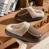 Pantuflas de algodón peludo Boken con suela gruesa para hombre, uso interior en casa en invierno, forradas de felpa para abrigar, aptas para usar al aire libre, antideslizantes y con diseño de punta cerrada
