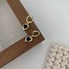 Brincos de prata de lei S925 em forma de coração ouro negro simples retrô elegantes brincos franceses de alta qualidade em forma de coração