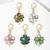 Llavero de Trébol de Cinco Hojas Colorido de Cristal con Pedrería Exquisita, Lindo y Hermoso, Estilo Coreano, Flor de Trébol de la Suerte, Regalo Exquisito
