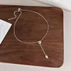 Colar Minimalista com Flor de Pérola Costurada em Corrente Fina de Prata e Pingente de Pérola em Gota, Joia de Pescoço Simples Longa Ajustável em Camadas