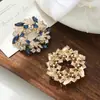 Broche de Corona de Flor de Bauhinia de Aleación de Alta Gama Elegante Estilo Coreano, Broche Pin Exquisito y Versátil para Ropa de Mujer