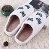 Pantuflas de Algodón Grueso de Invierno con Mariposa de Color Bordada para Interior del Hogar Lindas Pantuflas de Algodón Peludo con Forro de Felpa Gruesas