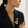 Conjunto de Broches Transpassado Novo Estilo em Forma de Coração Vazado Adequado para Mulheres para Uso Diário, Festas e Ocasiões de Negócios, Exalando Elegância