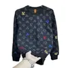 Sudadera con capucha acolchada de espuma, un top versátil y moderno de manga larga con cuello redondo, nuevo para la temporada otoño/invierno 2026
