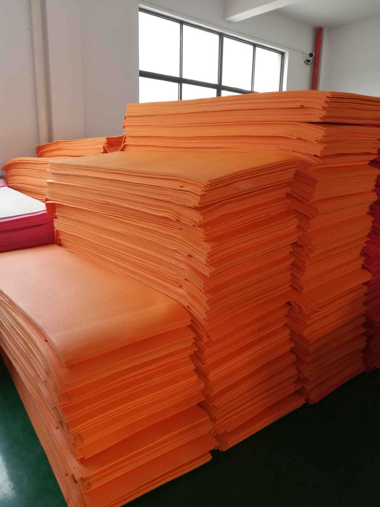 13286566143_104612843