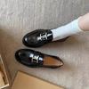 ¡Stock Disponible, Enviado al Instante! Zapatos de Cuero para Mujer Estilo Retro Británico de Moda y Versátiles Mocasines de Suela Gruesa Fáciles de Poner Hebilla Dorada