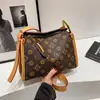 Bolsa feminina de alta qualidade, modelo novo 2026, bolsa de ombro para o dia a dia de luxo leve, bolsa de ombro com estampa vintage, bolsa pequena quadrada transversal, bolsa tipo travesseiro