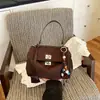 Bolso de hombro cruzado tipo tote para mujer de gran capacidad para el trabajo, nuevo estilo 2026, bolso casual para el antebrazo con un toque de moda de alta gama