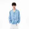 Camisa de Manga Longa com Gola Listrada Estilo Celeiro para Homens, Verão Solta e Preguiçosa com Toque de Luxo, Cardigã Camisa Fluido com Proteção Solar para Homens