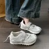 Zapatillas Mary Jane bajas de malla de cuero sintético para mujer, nuevo modelo primavera-verano 2026, cómodas, ligeras, versátiles, zapatillas deportivas casuales