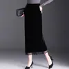 Falda ajustada de retazos de terciopelo y encaje para mujer, nuevo estilo otoño e invierno 2026, falda de longitud media a la moda y elegante