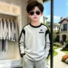 Camiseta íntima de algodão puro para meninos, novo estilo primavera/outono, top da moda com manga raglan, camiseta de manga comprida para meninos mais velhos