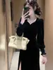 Descanso para el Té Estilo Francés Lujo Ligero Socialité Estilo Callejero Diseñador de Nicho Vestido Largo Vestido de Terciopelo Negro para Mujer Temporada de Primavera y Otoño