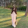Conjunto de Férias na Praia para Mulheres, Top Cropped de Manga Longa com Decote V e Babados de Verão com Saia Evasê Cauda de Peixe Emagrecedora