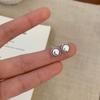 Pendientes vintage con forma de flor antigua y cara sonriente de plata s925, nicho femenino de alta gama, moderno, compacto, personalidad, clásico, nuevo producto
