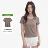 Camiseta gris de color sólido, versátil, con cuello en U y manga corta para mujer, camiseta básica de verano ajustada con hombros rectos