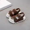 Sandalias Casuales para Niño Verano 2025 Zapatos de Playa para Niña Sandalias de Punta Abierta con Una Tira Color Sólido Antideslizantes Transpirables
