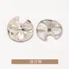 Casaco Pequeno Decorativo com Entalhes, Costurado à Mão, Metal, Estilo Chanel, Trench Coat, Suéter, Botões de Tricô, Toque de Luxo