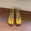 Bailarinas retro plisadas de punta dividida para mujer, nuevo estilo 2026, sin cordones, versátiles, zapatos Mary Jane planos