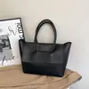 Bolsa Grande Feminina 2026 Nova Versátil Outono Couro Macio Ombro Único Manual Grande Capacidade High-End para o Dia a Dia Bolsa Tote