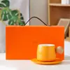 Taza de café de cerámica simple, exquisita taza de té moderna de uso personal con mango de madera, adecuada para el hogar y la oficina, taza para mujer