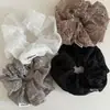Goma para el pelo tipo scrunchie bordada con encaje estilo coreano, con un tacto de alta gama, presenting un diseño de flor de tela calada para coletas