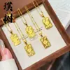 Colar Pingente Gato da Sorte Cristal de Gelo Banhado a Ouro Brilhante para Mulheres, Nova Corrente de Suéter com Pingente de Gato da Sorte Estilo Chinês