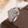 Colección de Anillos de Latón Plateado con Circonita de Moda Más Vendidos, Anillos de Plata de Lujo Ligero Transfronterizos, Versátiles para el Uso Diario