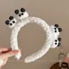 Faixas de cabelo da moda para meninas, perfeitas para outono e inverno, com um design fofo e divertido, apresentando orelhas de gato de desenho animado, e versáteis o suficiente para combinar com qualquer roupa.
