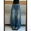 Jeans feminino de cintura baixa, levemente flare, com efeito levanta bumbum, nova coleção verão e outono 2026, estilo retro americano, lavado e tie-dye, corte que emagrece