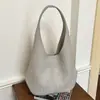 Bolsa tote retrô transfronteiriça para mulheres, estilo coreano, adequada para trabalho e deslocamento, bolsa de ombro, novo design moderno de outono de 2026