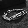 Piratas del Caribe Europeos y Americanos pulsera periférica moda retro de moda diseño de calavera para hombre joyería de acero de titanio venta al por mayor