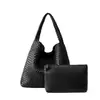 Bolsas de palha tecidas à mão para mulheres, bolsas de mão e de ombro casuais da moda, bolsas de axila estilo coreano de grande capacidade para mãe e filha, vendas diretas de fábrica
