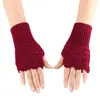 2020 suministro de fabricantes lana nueva hueco corazón de durazno guantes sin dedos invierno señoras cálidos guantes tejidos de medio dedo