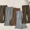 Pantalones Estilo Coreano para Niños 2026 Otoño Nuevo Estilo Moda para Bebé Versátiles Ajuste Delgado Estampado de Leopardo Lunares Pantalones de Campana Pantalones Largos Modernos