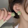 Elegantes pendientes de botón de flor verde estilo francés con diseño de camelia y perlas, nuevos pendientes de alta calidad 2023.