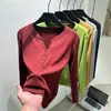 Elegante camiseta de cuello en V, cálida, de manga larga para mujer, nueva colección otoño/invierno 2026, elástica, moderna, top de capa base de calentamiento rápido