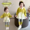 Conjunto de leggings de girassol estilo coreano para meninas, novo conjunto de duas peças da moda para primavera e outono de 2026 para meninas pequenas