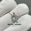 V Oro Versión Alta Nueva Cadena de Clavícula de Nariz de Cerdo Full Diamante Colgante Pequeño Q para Mujer Cadena Y de Lujo Ligero Simple Oro Rosa