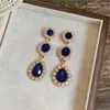 Aretes de plata con diamantes en forma de gota de agua y redondos, que ofrecen un lujo ligero y una sensación de alta gama, aretes de moda y exquisitos con un diseño único e individual
