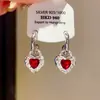 Brincos de Coração Plissado com Diamantes Estilo Palácio Retrô Agulha de Prata Luxo Acessível Exquisitos de Nicho High-End