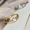 Anel Versa livro vermelho pequeno de vidro ágata Rio Estelar feminino banhado a ouro incrustado anel de boca aberta simples moda Fornecimento ao vivo