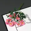 Atacado do Fabricante Pequenas Flores Artificiais de Crisântemo para Decoração de Jardim, Flores Artificiais para Projetos Externos, Arranjo de Cena, Canteiros de Flores, Pequenos Crisântemos Selvagens