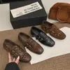 Zapatos de entrenamiento alemanes con estampado de leopardo, zapatos de moda retro para mujer, nuevo modelo de otoño, correa de doble hebilla, cómodos zapatos casual Mary Jane