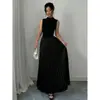 Vestido Longo Elegante Feminino de Cor Sólida com Gola Alta, Mangas Curtas Plissadas