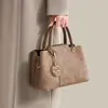 Bolsas para Mujer 2026 Nuevo Estilo de Moda Europeo y Americano para Madres de Mediana Edad, Bolso Cruzado de Hombro Repujado, Bolso de Mano Grande, Venta al por Mayor