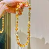 Colar com Pingente de Cristal Amarelo Citrino em Formato de Torre com Partículas Grandes de Material Natural Antigo - Corrente para Clavícula
