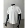 Camiseta Estructurada de Manga Corta 2026 Verano Nuevo Estilo Tallas Grandes Moda Casual Tendencia Estilo Perezoso para Hombre Sencilla y Discreta